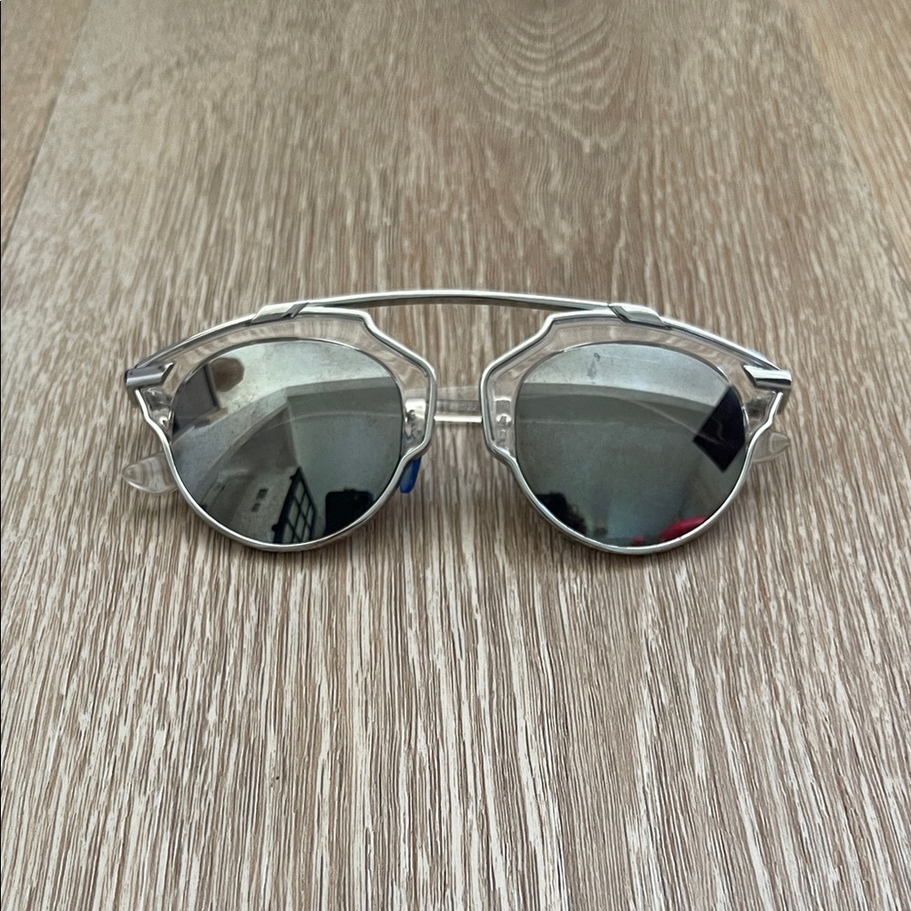 Silver Mirrored Sunglasses